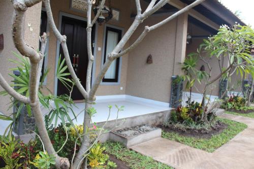 Entrance, Magus Homestay in Pemuteran