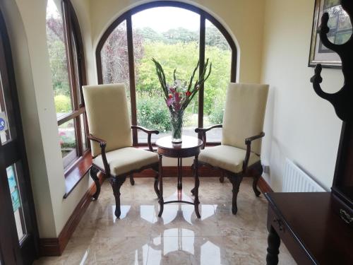 O'Sheas Ceol Na Habhann B&B in Kenmare