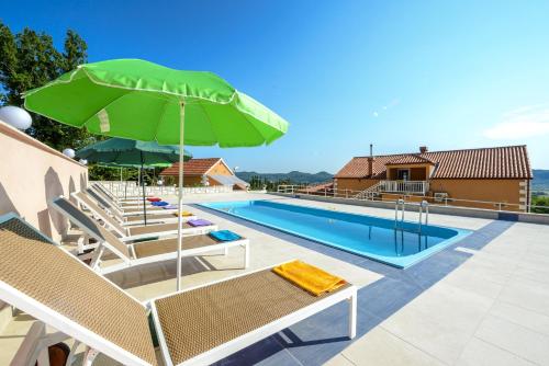 Villa Aniva - main image