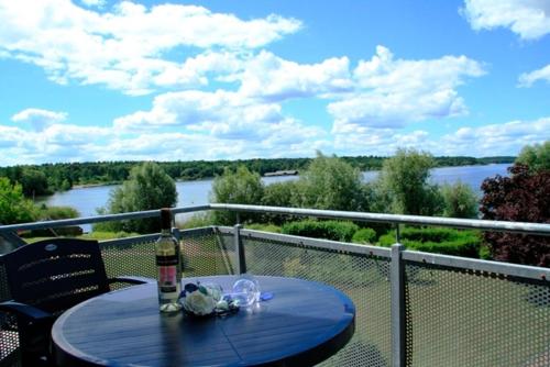 Ferienwohnung Turmfalke mit Müritzblick