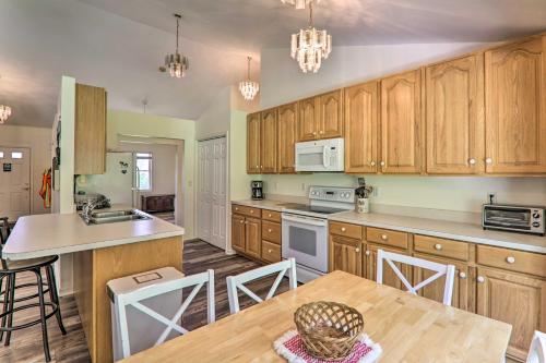Private Dog-Friendly Home 3 Mi to Elk Mountain in كلاركس سوميت