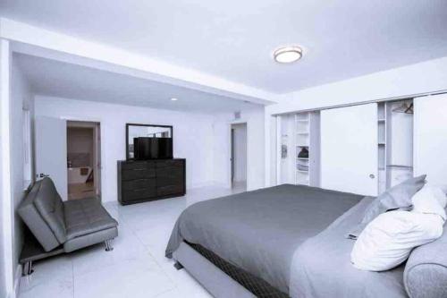Luxurious house @ Brickell area Miami 5 bedrooms