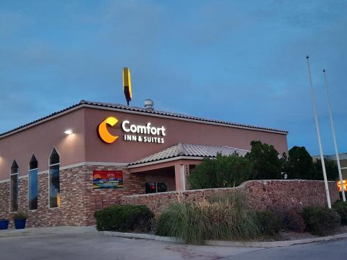 Comfort Inn & Suites I-25 near Spaceport America - image 6