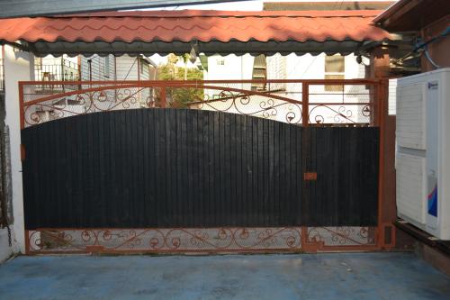 Apartamentos y Hostal RUDON #1 in Puerto Cortes