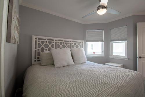 Seascape 2307 Condo - image 3