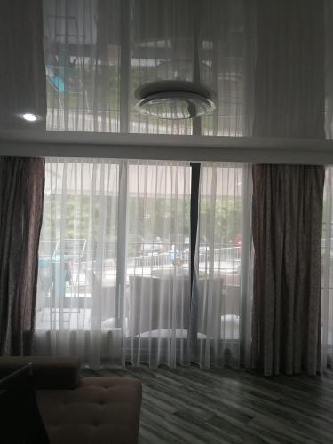 Meridian Apartments - image 7