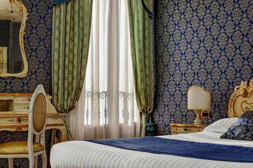 room detail thumbnail 0