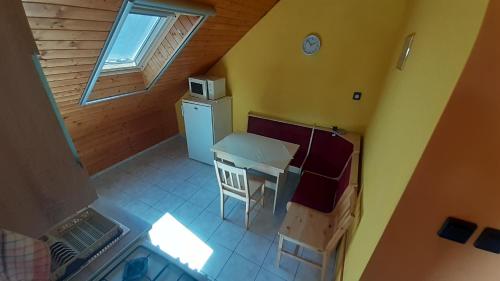Pátri Apartmanház - image 8