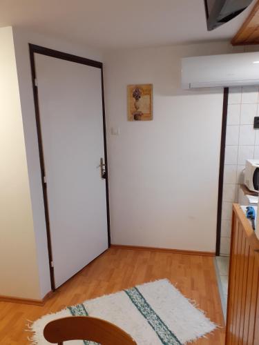 Pátri Apartmanház - image 3