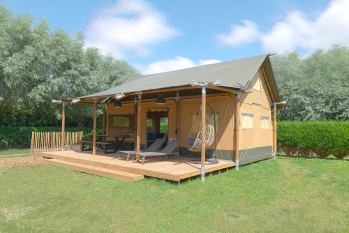 Nomad Knokke in Кнокке-Гейст