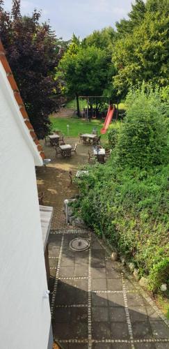 Landhaus Ellernkrug Hotel 3.8km von Lage entfernt