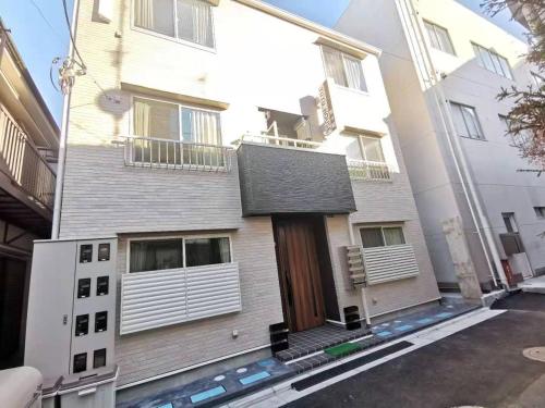 YUYU-Wa-3 --Self Check-in -- Room Number & Password is in the following email, Tokio