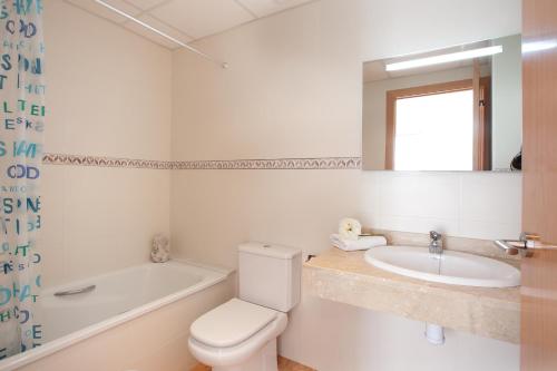 Three-Bedroom Apartment with Balcony image 10