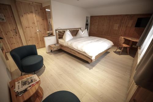 Hotel Garni Sonnenhalde - image 2