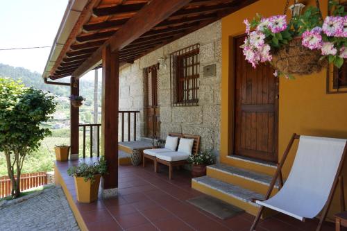  Leiras do Seixo - Casa dos Tinos, Pension in Amarante bei Canadelo