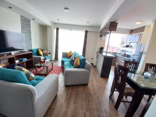 Bonito departamento amplio con vista panoramica -Residencial Cristina