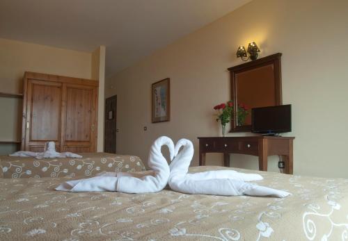 Hotel Villa El Mocanal Ideally located in the prime touristic area of Mocanal, Villa El Mocanal promises a relaxing and wonderful visit. The property features a wide range of facilities to make your stay a pleasant experien