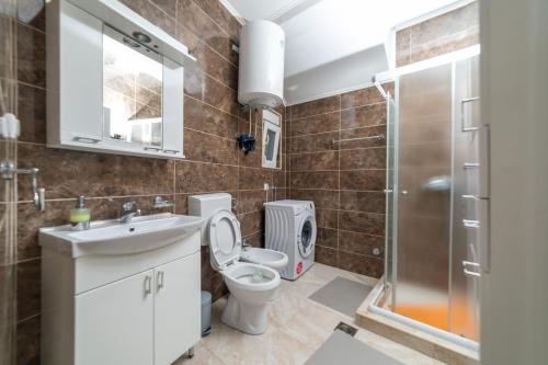 Java apartments - S & J