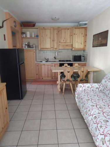 bilocale con giardino e box gîte à louer Caspoggio