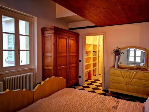 ALPI'sHOUSE AT LAST FLOOR SUSPENDED ON THE LAKE OF COMO