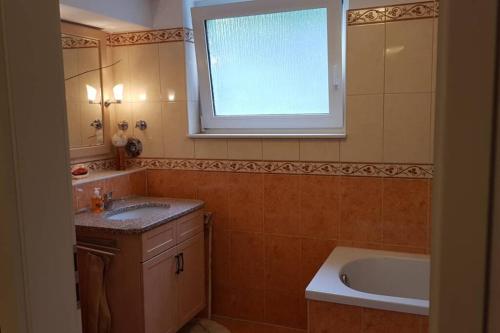 2 Zimmer-Einliegerwohnung am Flughafen Schönefeld, Berlino (foto 5)