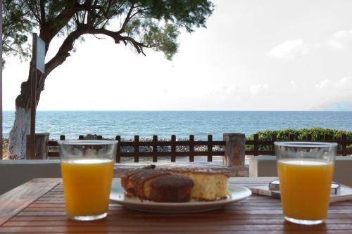Exterior view, Horizonte Seafront Suites near Camping Nopigia
