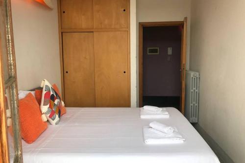 Sunny top floor in San Frediano