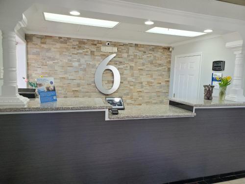 Фойє, Motel 6 Shamrock, TX in Шамрок (Техас)
