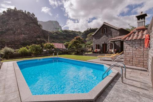  Casa da Pedra in Santana