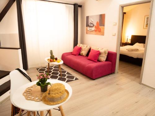 One-Bedroom Apartment image 10