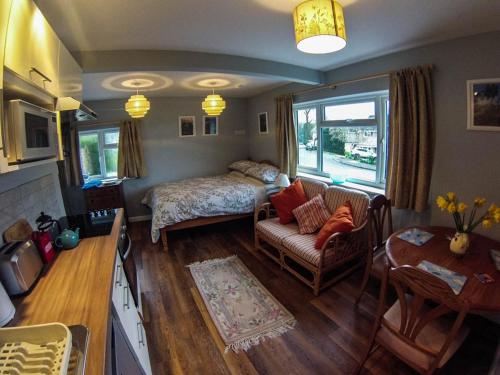 Cheltenham Studio Apartment