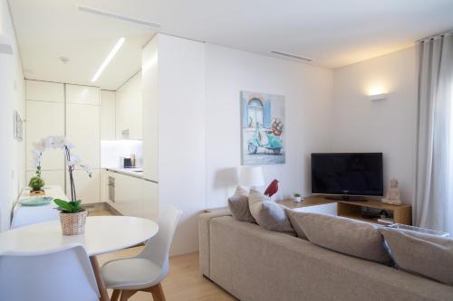 FLH Saldanha Minimalist Flat 5