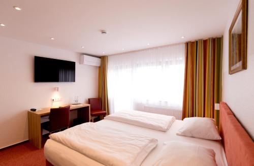 1 queen bed