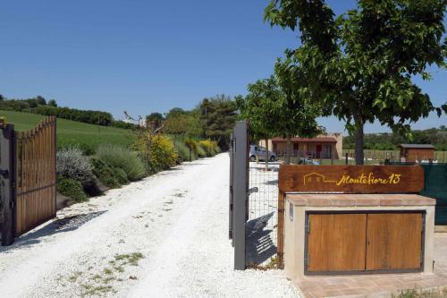  Casa Montefiore 13 LT nella tranquilla campagna Marchigiana in Ancona