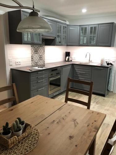 Konyha, Gästewohnung Schlossblick (Gastewohnung Schlossblick) in Grodig