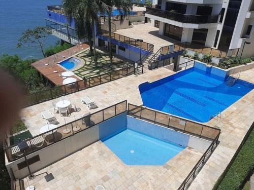 Vista Mar e Praias Asturias, Pitangueiras e Enseada - 4 suites ar-condicionado