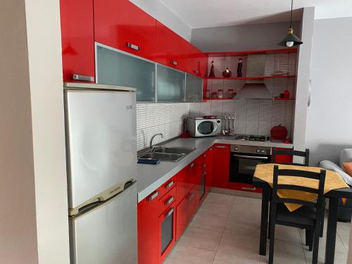 One-Bedroom Apartment image 7