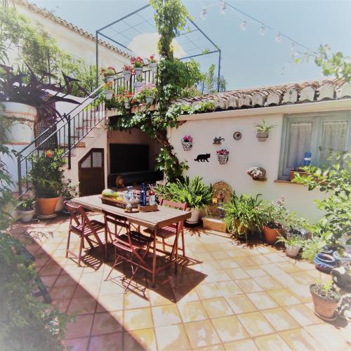  LA CASA DE CHABELI in Lecrin