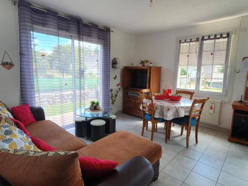 Gite LOCMOUSTERU gîte à louer Keriviou