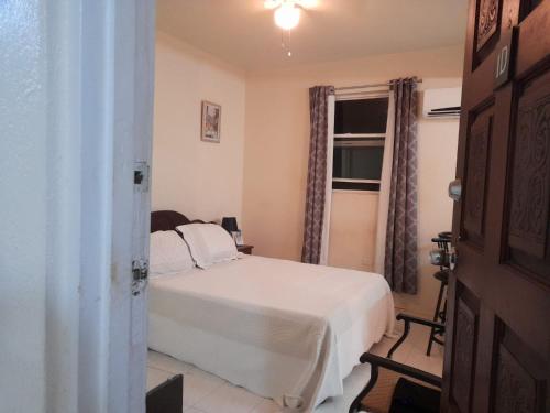 Hastings Towers 1D Opp Sea, Beach, Restaurant, Bars, Mall