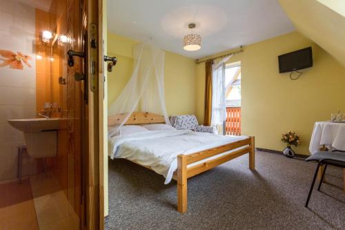 扎科帕内 Apartamenty i pokoje goscinne Nowita 3星级 酒店 套房