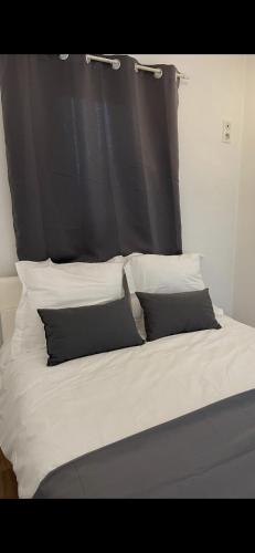 Appartement avec piscine privée 3