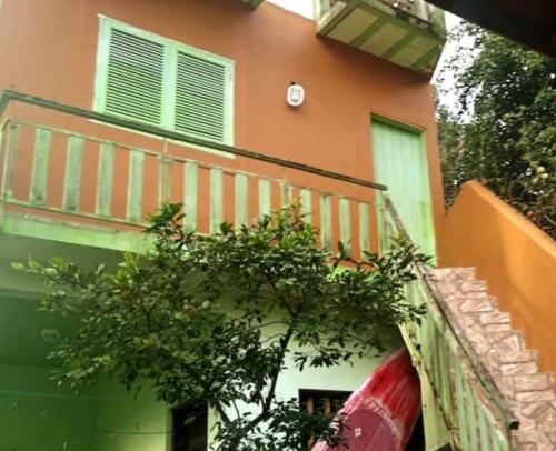 Casa inteira para até 16 pessoas no Centro de Ilhabela (Casa inteira para ate 16 pessoas no Centro de Ilhabela) in Praia Itaquanduba
