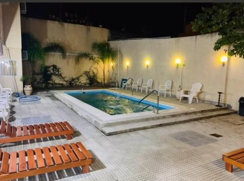 Πισίνα, Nuevo Hotel Roble in Τέρμας Ντε Ρίο Όντο