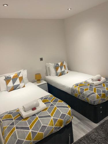 Guestroom, Vibrant 2 Bedroom Apartment - BHX Airport in Birmingham Airport