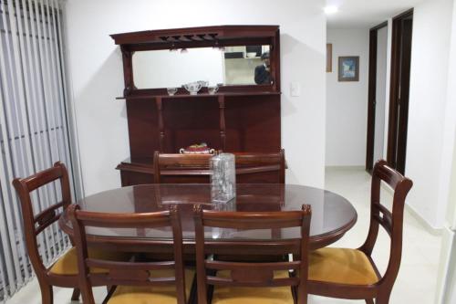 Apartamiento familiar con parqueadero externo