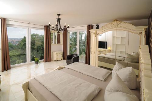 Apartment image 10