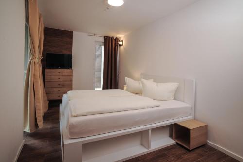 Apartment image 3