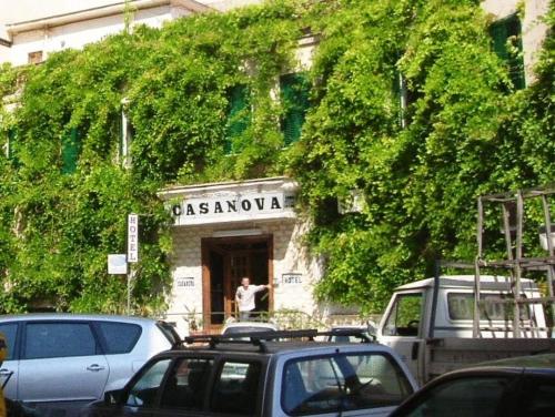 Entrance, Hotel Casanova in Naples