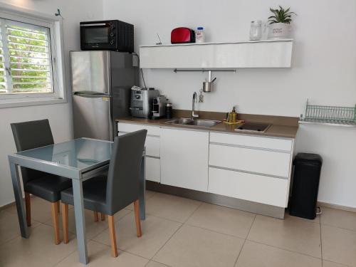 Two-Bedroom Apartment image 6